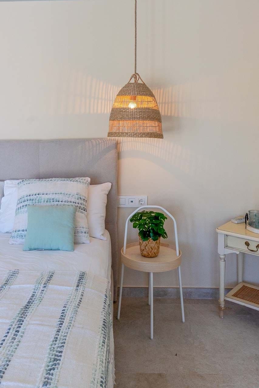 Modern Family Villa in Residential Area - Gallery image 15