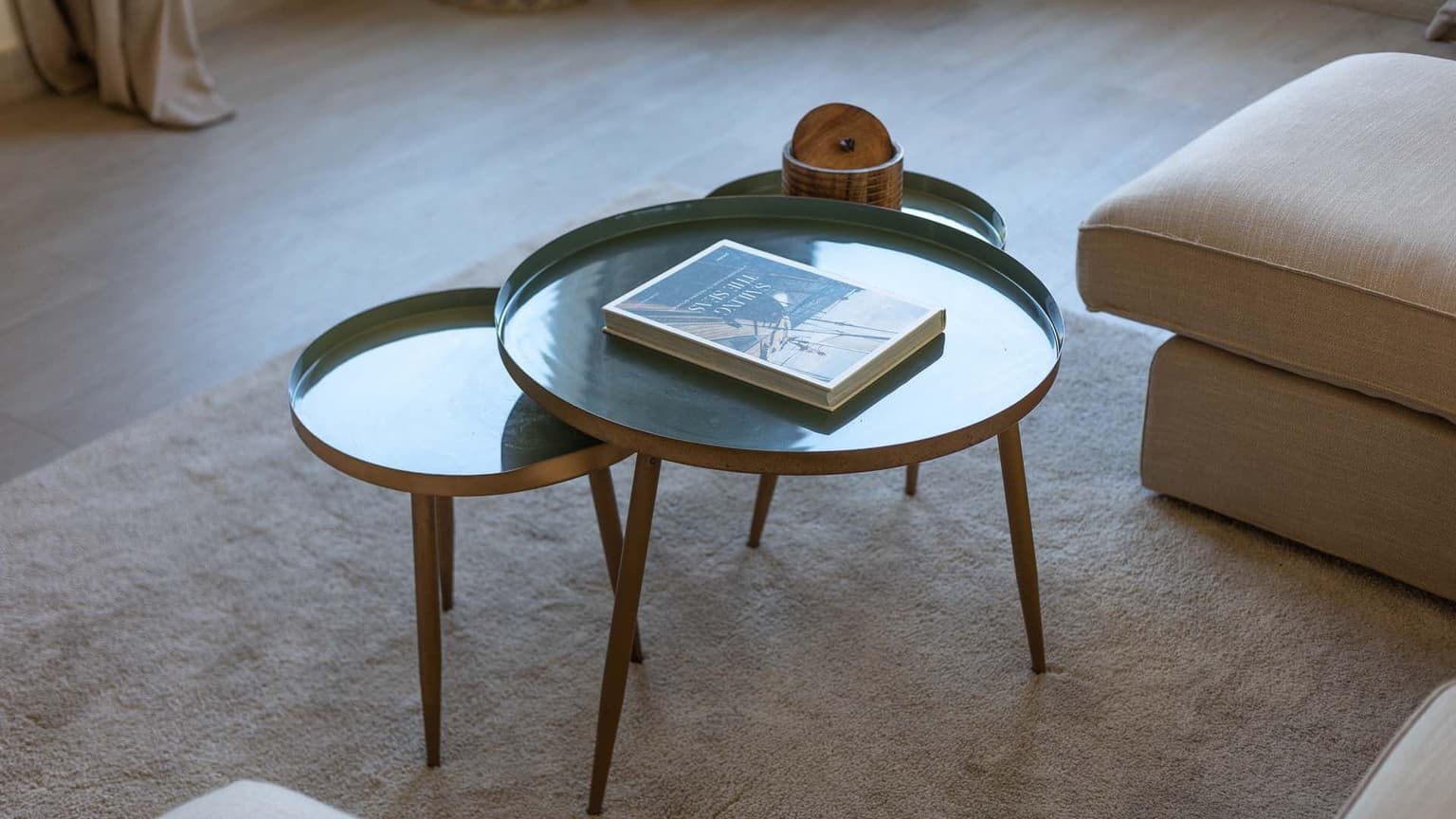 Modern Family Villa in Residential Area - Gallery image 25