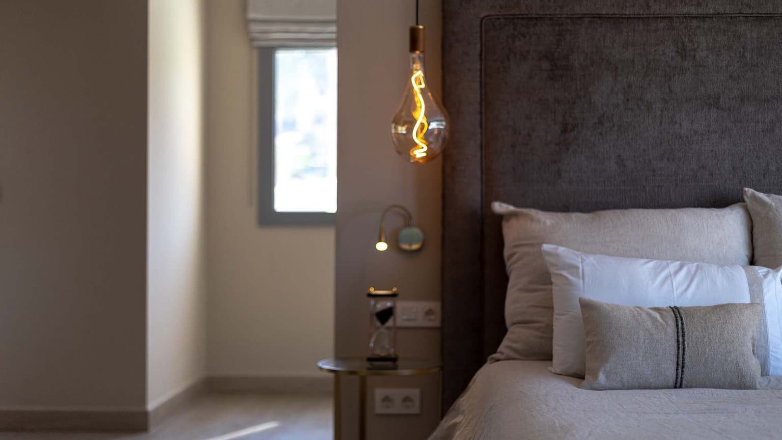 Modern Family Villa in Residential Area - Gallery image 27