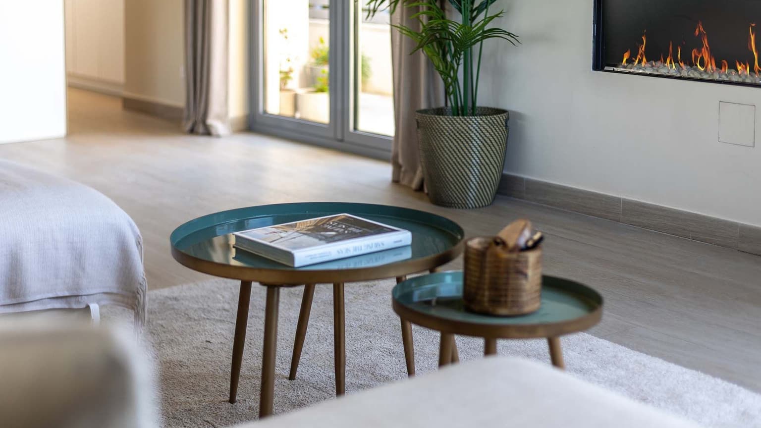 Modern Family Villa in Residential Area - Gallery image 40