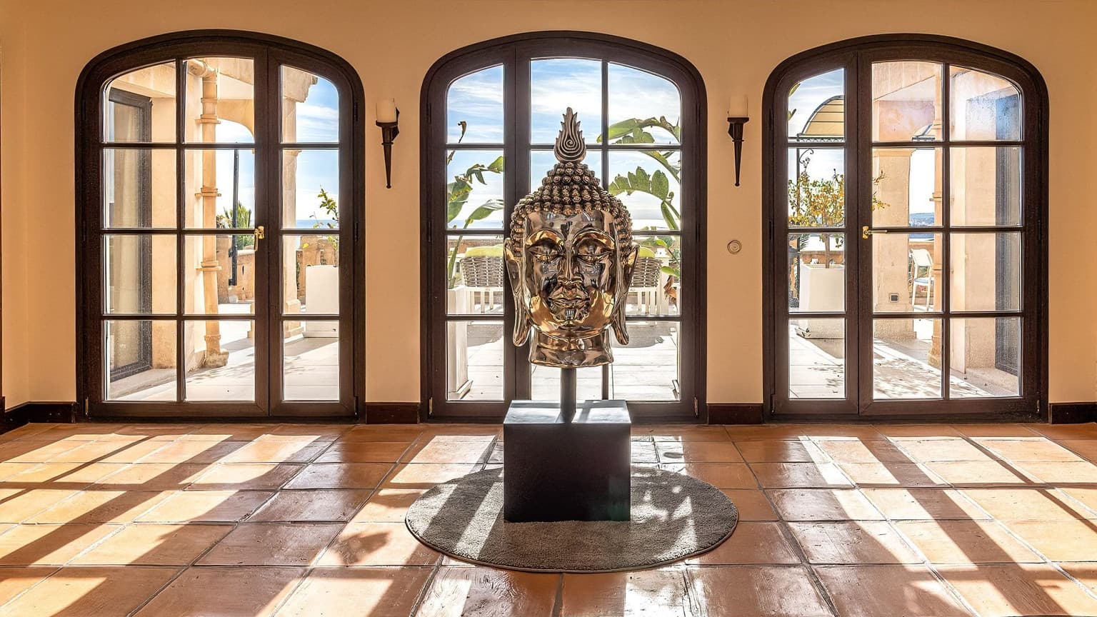 Spacious Chalet with Sea View in Costa Den Blanes - Gallery image 4