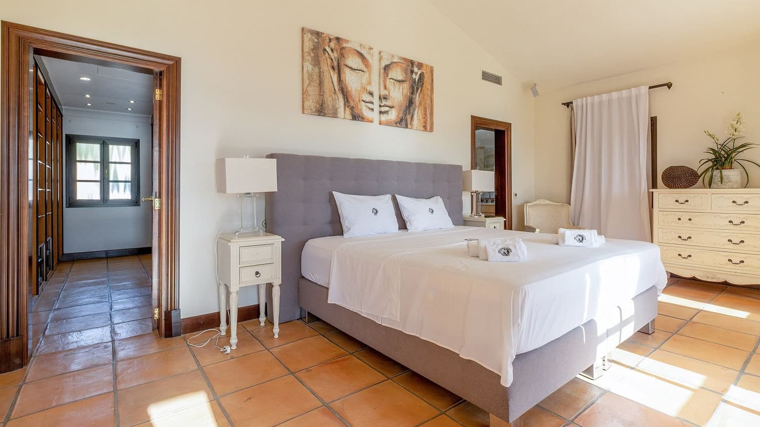 Spacious Chalet with Sea View in Costa Den Blanes - Gallery image 14