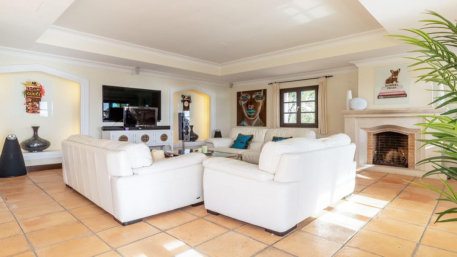 Spacious Chalet with Sea View in Costa Den Blanes - Gallery image 6