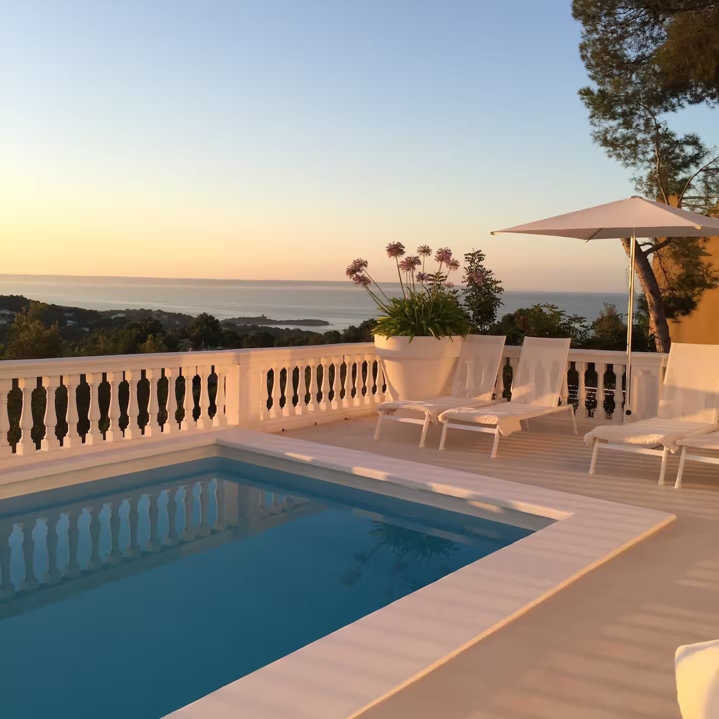 Magnificent Sea View Villa with Saltwater Pool - Gallery image 27