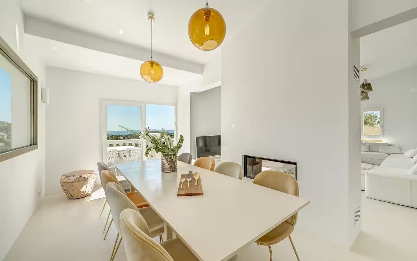 Magnificent Sea View Villa with Saltwater Pool - Gallery image 6