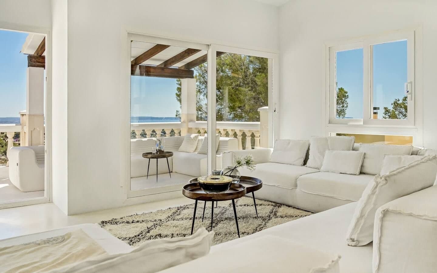 Magnificent Sea View Villa with Saltwater Pool - Gallery image 4