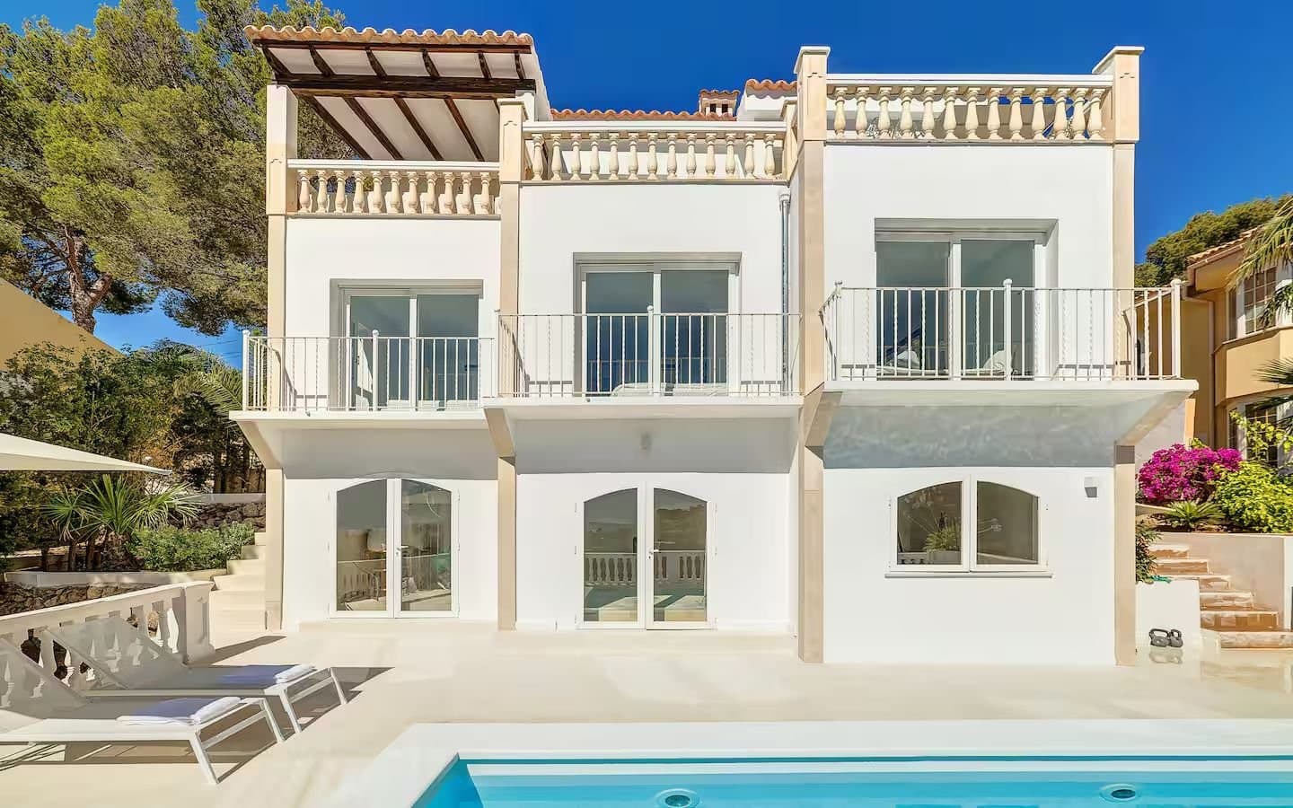 Magnificent Sea View Villa with Saltwater Pool - Gallery image 25