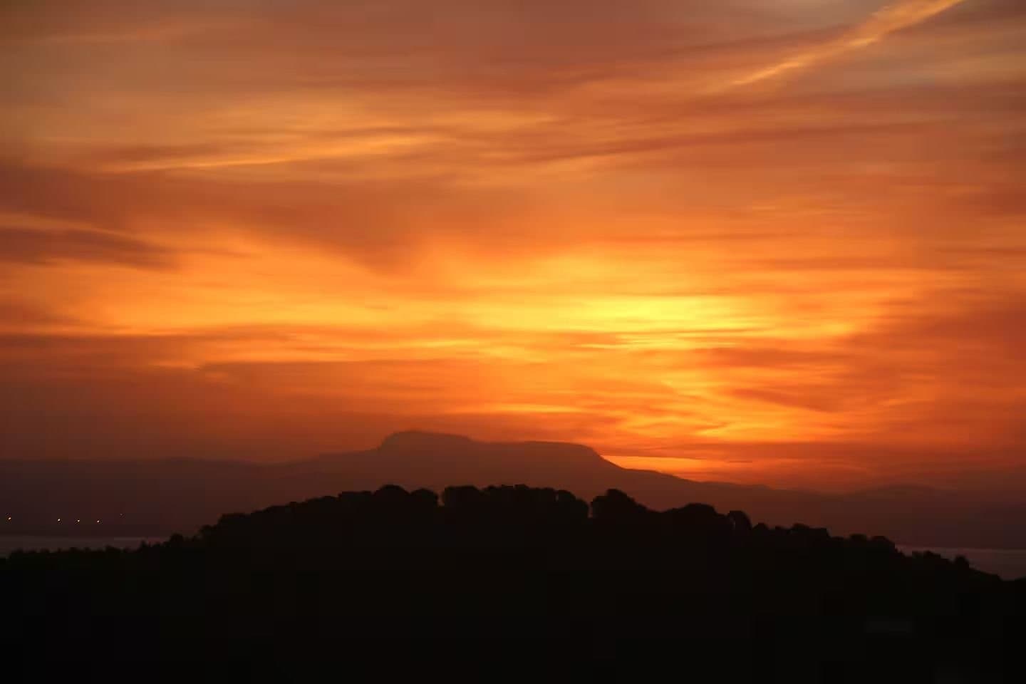 Magnificent Sea View Villa with Saltwater Pool - Gallery image 26