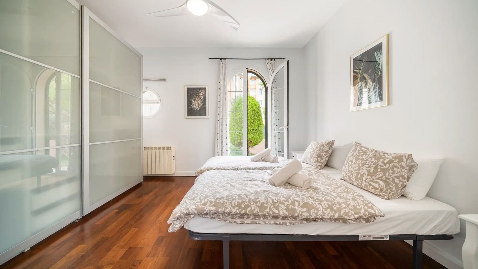 Spacious Chalet with Pool Five Bedrooms Palma - Gallery image 15