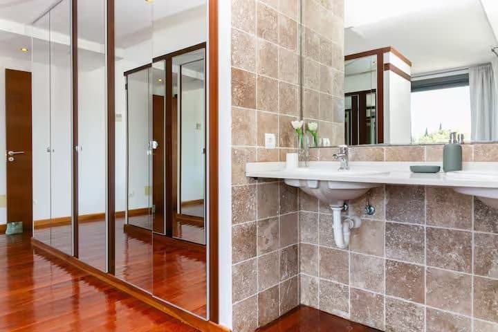 Spacious Five Bedroom Rental in Costa Den Blanes - Gallery image 25