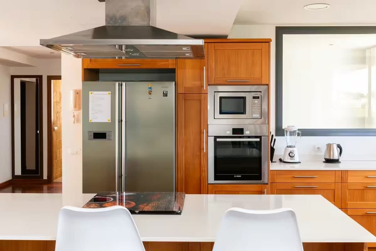 Spacious Five Bedroom Rental in Costa Den Blanes - Gallery image 16