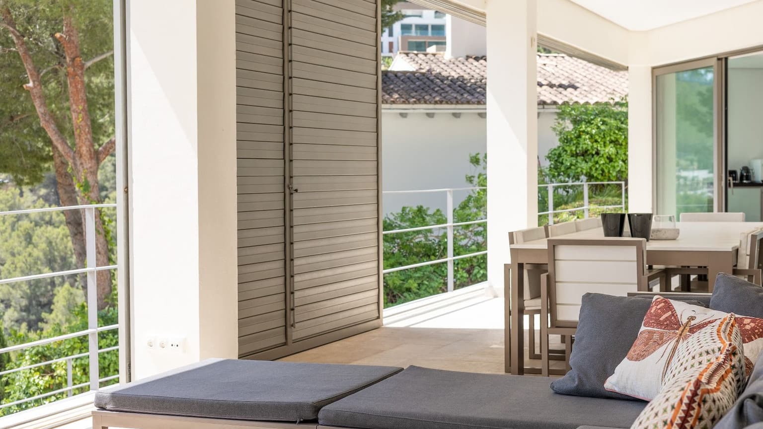 Spectacular villa with panoramic views over Palma Bay - Gallery image 27