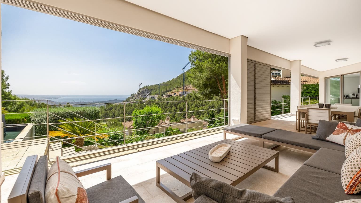 Spectacular villa with panoramic views over Palma Bay - Gallery image 5