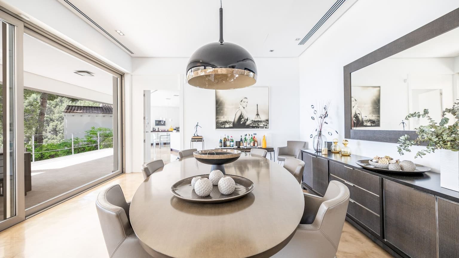 Spectacular villa with panoramic views over Palma Bay - Gallery image 9