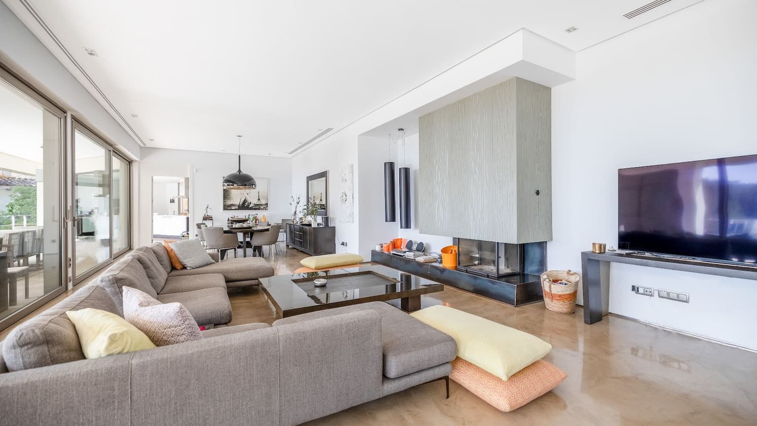 Spectacular villa with panoramic views over Palma Bay - Gallery image 8