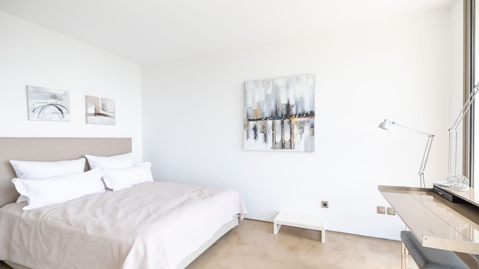 Spectacular villa with panoramic views over Palma Bay - Gallery image 41