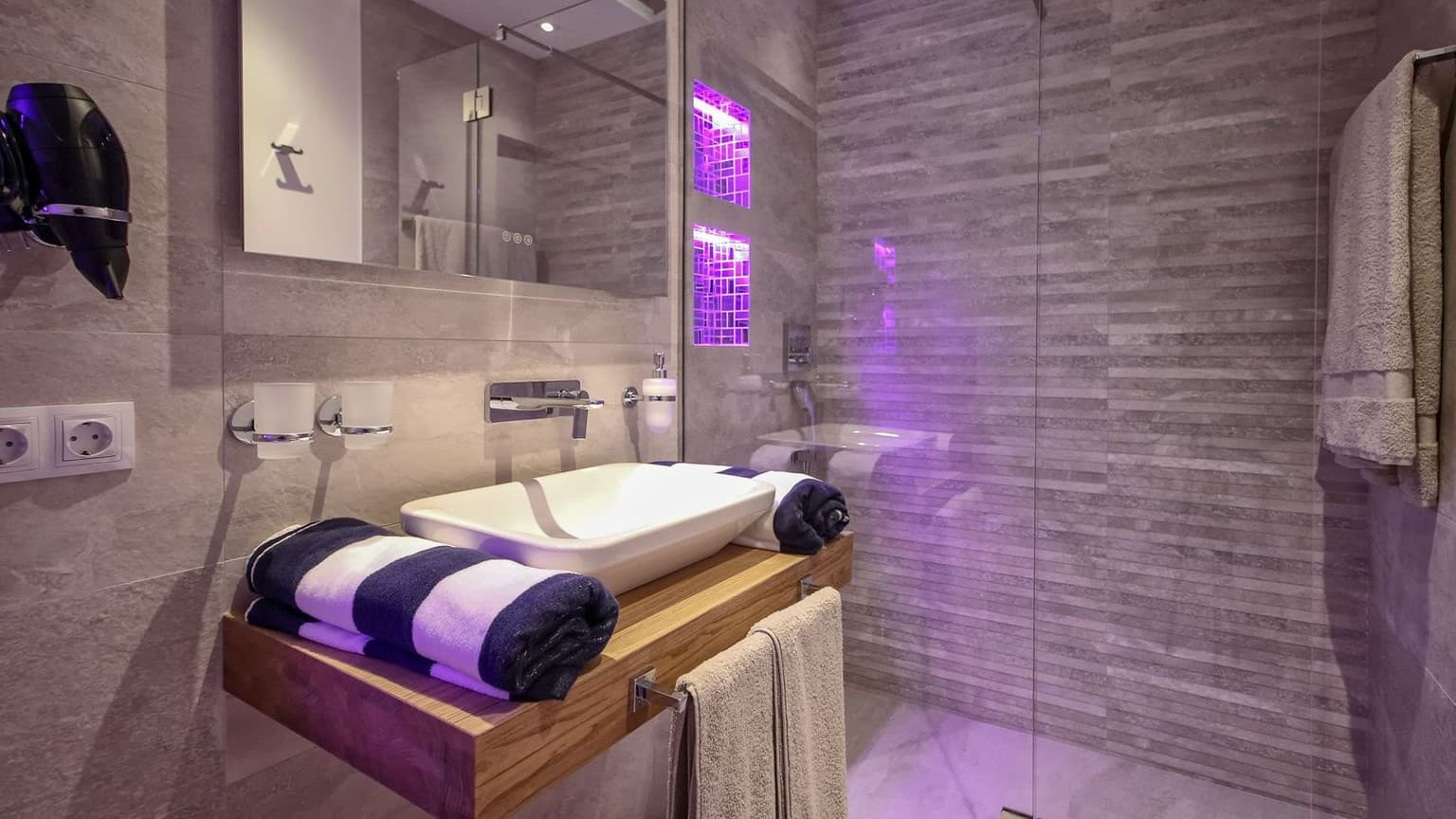 Villa Select - 4 Bedrooms Tasteful Villa in Santa Ponsa - Gallery image 20