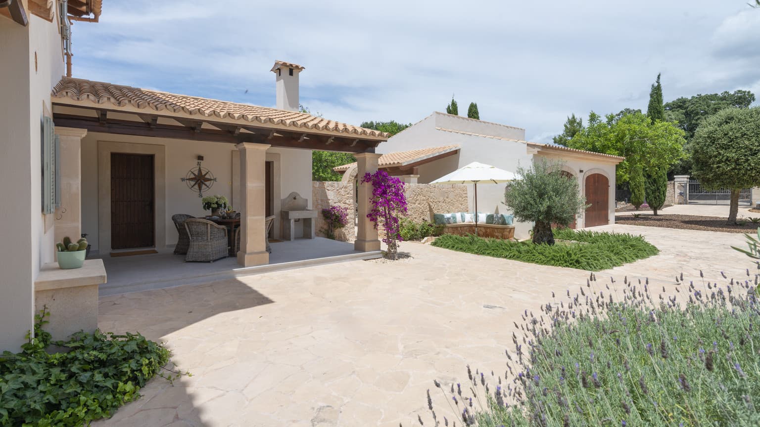 Modern Six Bedroom Finca in Sunny Felanitx - Gallery image 48