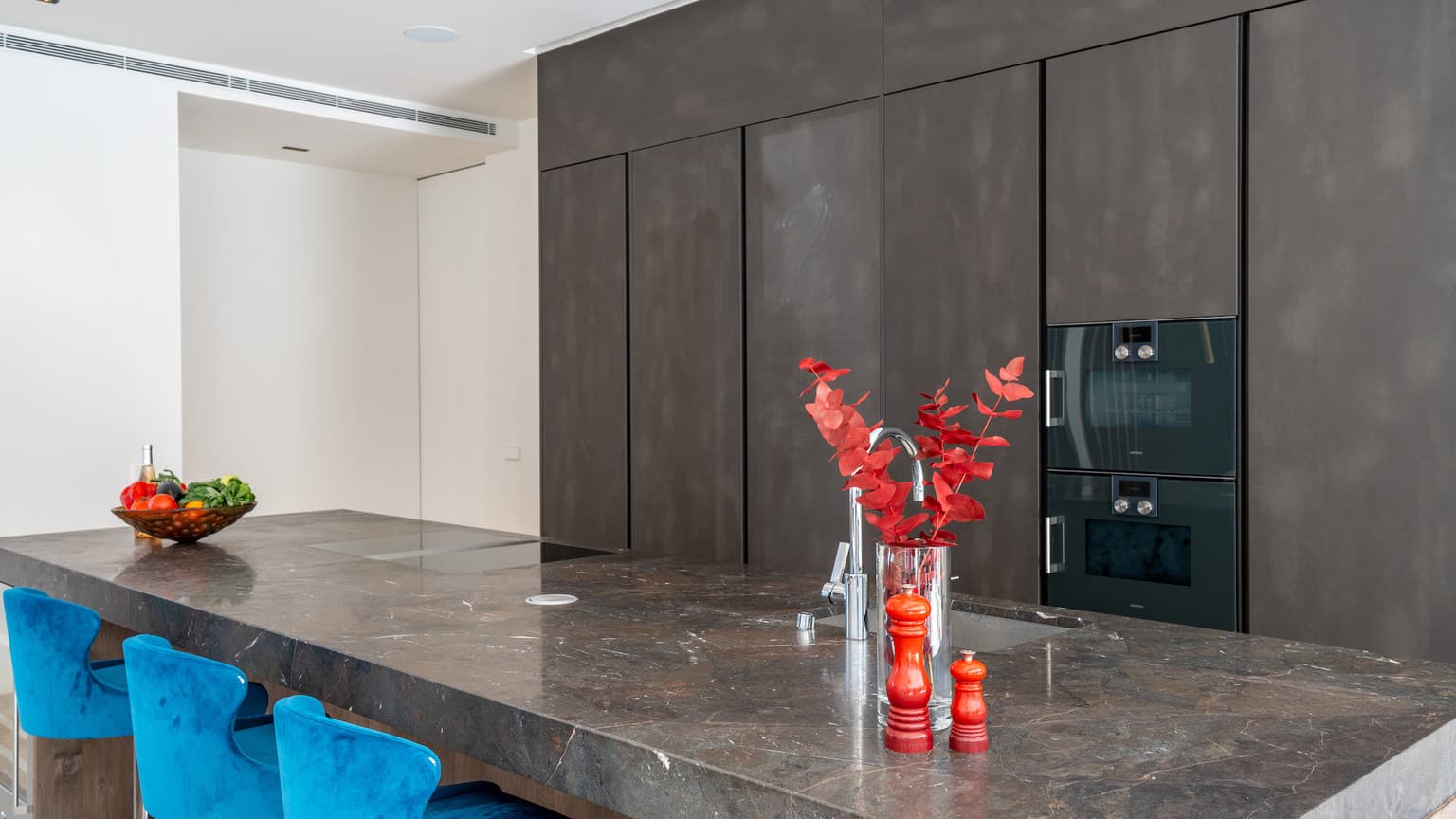 Modern Santa Ponsa Villa with Pool and Gym - Gallery image 24